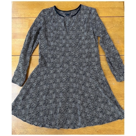 Club Monaco Silk Satin Black Side Pockets Casual Midi V Neck Dress, Size XS - Picture 4 of 11